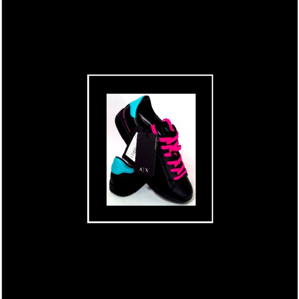 New Women's Rare & Fashionable Leather Armani Exchange Sneakers.Athletic Shoes